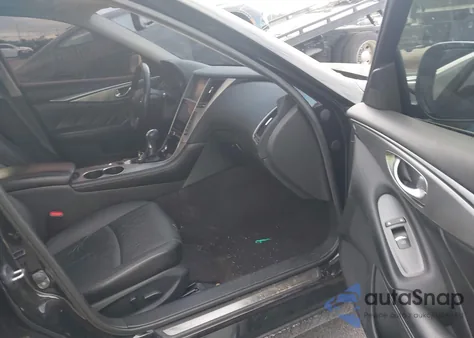 2015 Infiniti Q50 Premium z USA, uszkodzony, nr VIN JN1BV7AP3FM338852